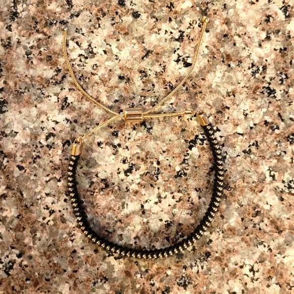 Express Black & Gold Pull-Cord Bracelet - Picture 2 of 3